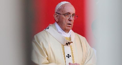 Papa Francesco su Parigi: "Questo è un pezzo della terza guerra mondiale"