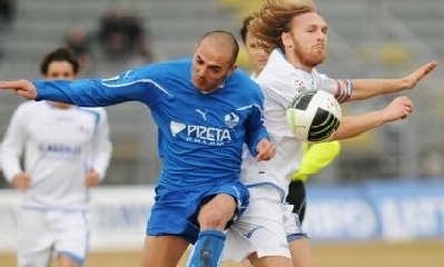 Lega Pro ancora con due divisioni Lega Pro ancora con due divisioni