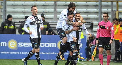 Serie B: il Venezia ferma il Palermo, il Parma aggancia il Bari