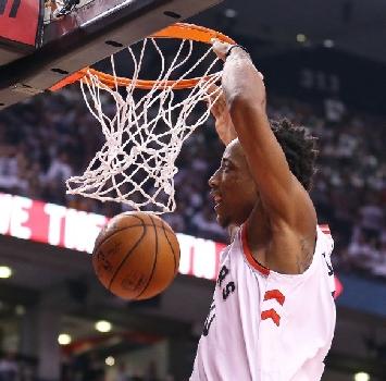 Play off Nba: i Raptors accelerano, Boston non perdona. New Orleans inarrestabile