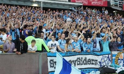 I tifosi del Sydney sugli spalti I tifosi del Sydney sugli spalti