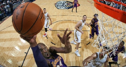 Nba: Davis stende i Lakers, Gallinari ko coi Blazers Nba: Davis stende i Lakers, Gallinari ko coi Blazers