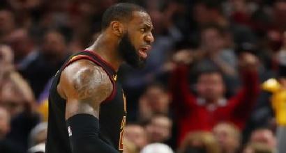 Nba: vincono Cleveland, Golden State e Boston. Belinelli ko all'overtime
