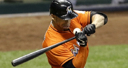 Mlb: Stanton firma per 325 milioni di dollari, un record Mlb: Stanton firma per 325 milioni di dollari, un record