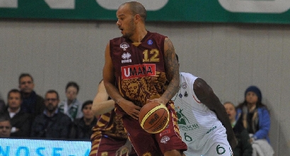 Basket, Serie A: colpo Venezia, Cremona al tappeto Basket, Serie A: colpo Venezia, Cremona al tappeto
