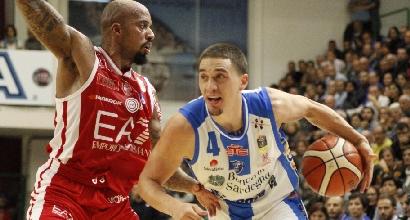 Basket, Serie A: Sassari schianta Milano, Venezia e Brescia in vetta