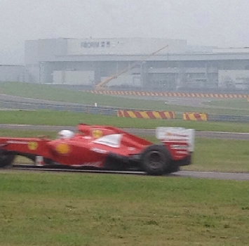 Fiorano: Vettel, primi giri con la Ferrari Fiorano: Vettel, primi giri con la Ferrari