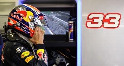 Verstappen contro Vettel: "È un idiota e ridicolo"