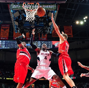 Aldridge in azione, foto Afp Aldridge in azione, foto Afp