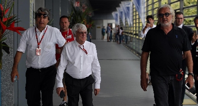 F1, Ecclestone vende ma resta: "Altri tre anni"