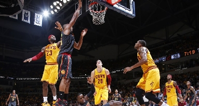 Nba, preseason: i Grizzlies si mangiano i Cavs, LeBron cade ancora.