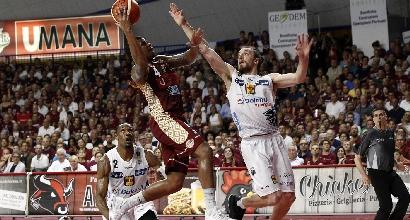 Playoff basket: Venezia riprende Trento