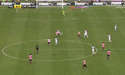 Il gol di Miccoli da centrocampo Il gol di Miccoli da centrocampo