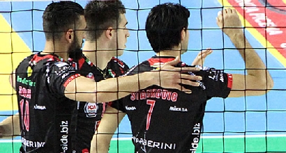 Volley, SuperLega: Trento vince facile, Modena gioia derby Volley, SuperLega: Trento vince facile, Modena gioia derby