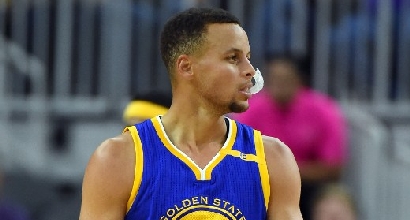 Preseason Nba: Warriors alieni, Harden regola Dallas