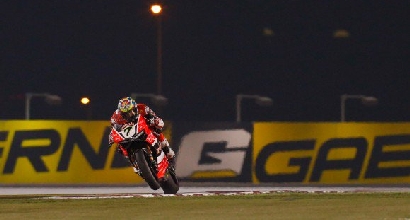 Superbike, round Qatar: fulmine Davies nelle seconde libere