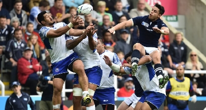 Rugby, Mondiali 2015: Scozia avanti col brivido, primato Australia