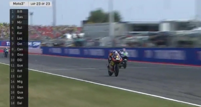 Moto3, Misano: Binder beffa Bastianini