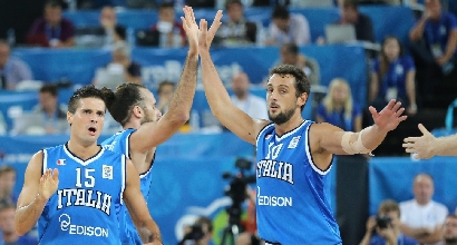 Datome e Belinelli, foto Ansa Datome e Belinelli, foto Ansa