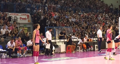 Volley, playoff A1 femminile: Novara vince gara 3 Volley, playoff A1 femminile: Novara vince gara 3