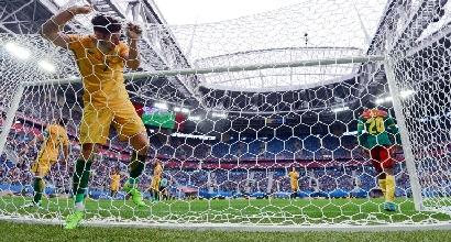 PARI ANCHE TRA CAMERUN E AUSTRALIA