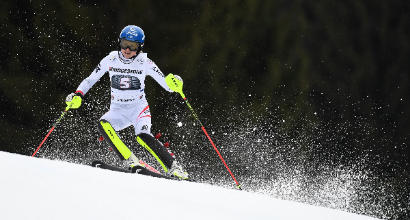Sci: Shiffrin da sogno, le mani sulla coppa di slalom