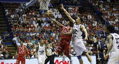 Basket, Playoff serie A: Milano vince facile, Trento vola