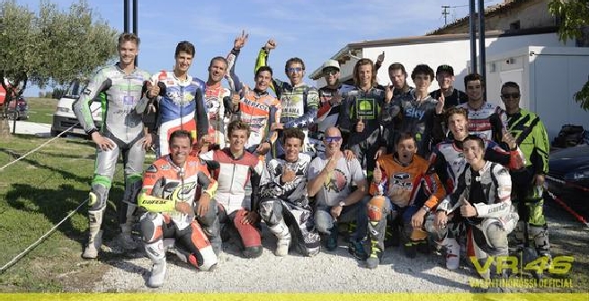 Il gruppo dei piloti al Ranch (Twitter) Il gruppo dei piloti al Ranch (Twitter)