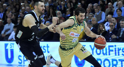 Basket, Coppa Italia: Sassari e Brindisi volano in semifinale