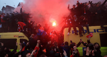 Champions, sanzioni alla Roma: due trasferte vietate ai tifosi e multa