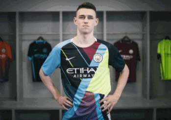 City, nove maglie in una sola casacca