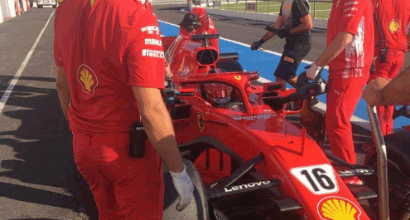 Ferrari, assaggio di 2019 per Leclerc: 129 giri con la SF71H