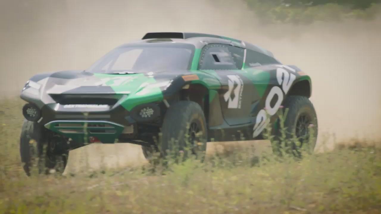 Extreme E, il "mostro" off-road elettrico: 0-100 km/h in 4,5 secondi