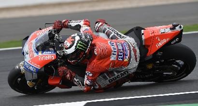 MotoGP, a Silverstone pole di Lorenzo: Dovizioso 2°, che errore di Rossi!