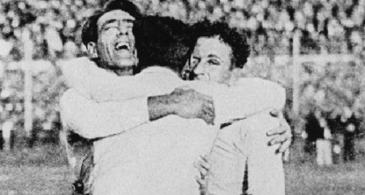 1930: la Piramide Celeste sale in cima al Mondo