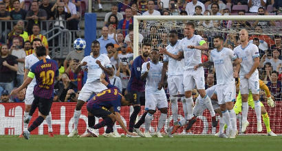 Champions League, Messi fa volare il Barcellona: 4-0 al Psv