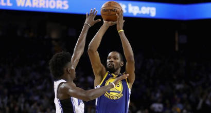 Nba: Durant trascina Golden State contro Orlando, Harden ne fa 54 ma Houston perde