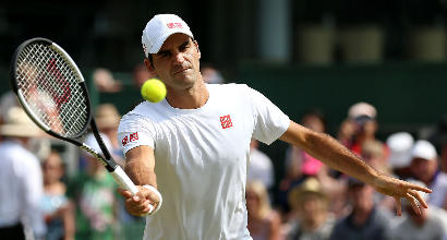 Uniqlo, altra polemica: il kit di Federer in vendita a 125 euro