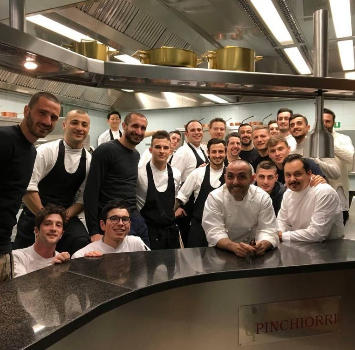 Una Nazionale stellata: Bonucci e compagni a cena all'Enoteca Pinchiorri
