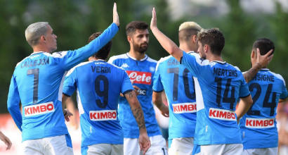 Amichevoli, Napoli a valanga contro la Feralpisalò