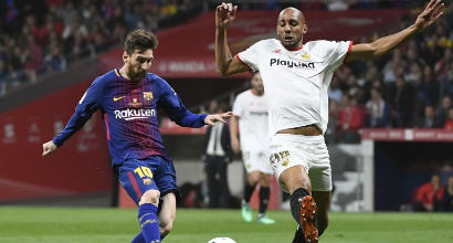 Roma, adesso è ufficiale: Nzonzi è giallorosso Roma, adesso è ufficiale: Nzonzi è giallorosso
