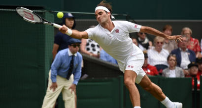 Wimbledon, Federer supera Lacko e vola al terzo turno