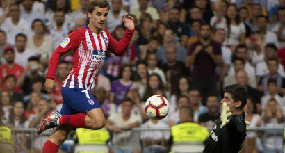 Liga pari nel derby di Madrid Real e Barça in vetta insieme