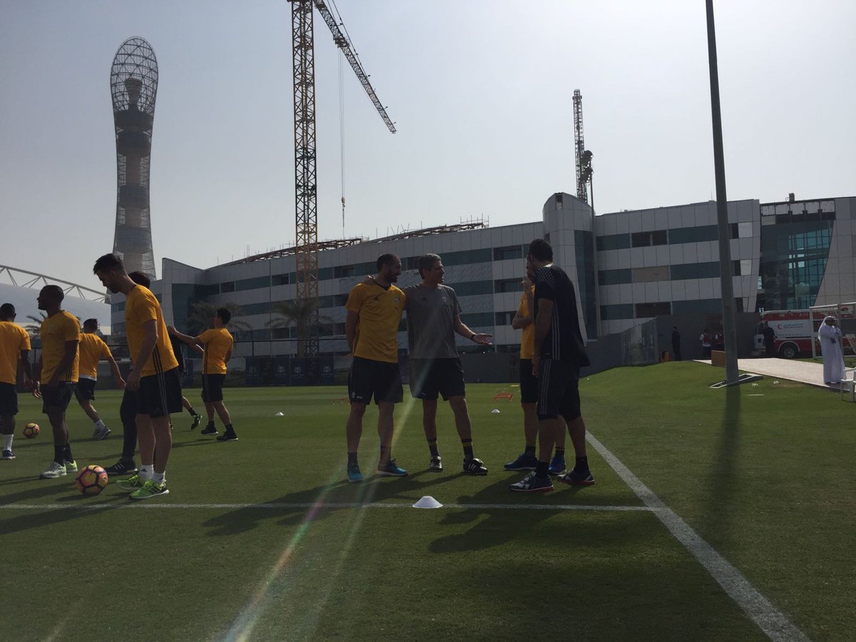 La Juve a Doha con Xavi Foto Sportmediaset