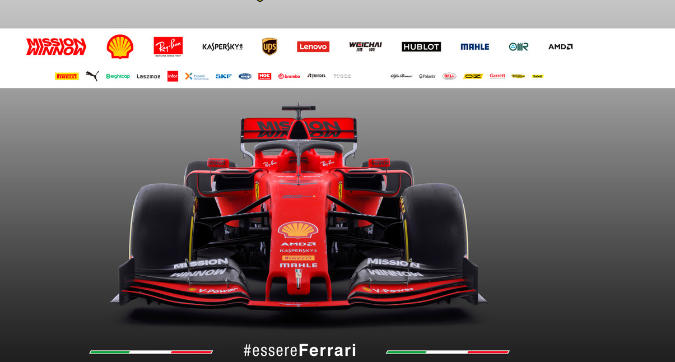 Via i veli alla SF90: è una Rossa del Diavolo...