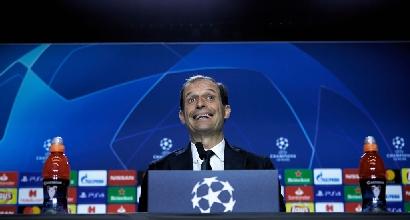 Juventus, scontri prima della partita con l'Ajax: 120 tifosi fermati Juventus, scontri prima della partita con l'Ajax: 120 tifosi fermati
