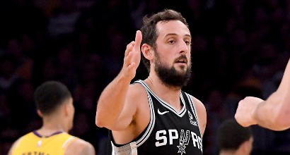 Nba: Belinelli e gli Spurs si arrendono ad Antetokounmpo, i Warriors superano Sacramento grazie a Durant