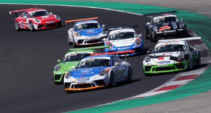 Porsche Carrera Cup Italia, a Vallelunga prima vittoria assoluta per Riccardo Cazzaniga