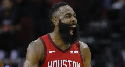 Nba: gli Spurs di Belinelli piegano Boston, super Harden fa volare i Rockets