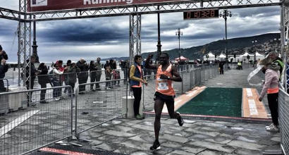 Invitato e... vincente: alla mezza delle polemiche di Trieste trionfa un africano